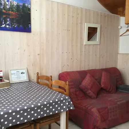 Natura Aparthotel 3*